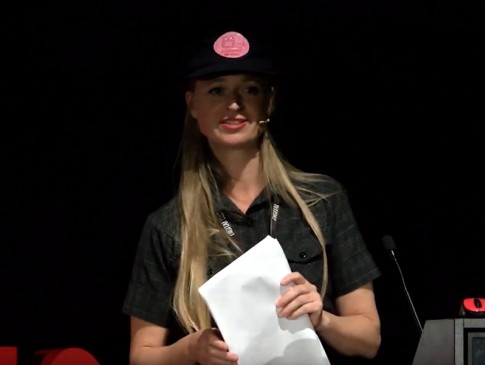 Trine Laierr podczas konferencji Digital Cultures 2019 w Warszawie | Trine Laier during the Digital Cultures 2019 conference in Warsaw