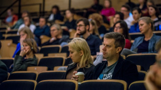 Publiczność konferencji Digital Cultures 2017, w Centrum Nauki Kopernik, w Warszawie | Audience of the Digital Cultures 2017 conference at the Copernicus Science Center in Warsaw