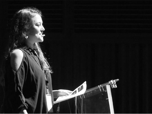 Prezentacja Anetty Jones podczas konferencji Digital Cultures 2018 | Anetta Jones presentation during Digital Cultures 2018 conference